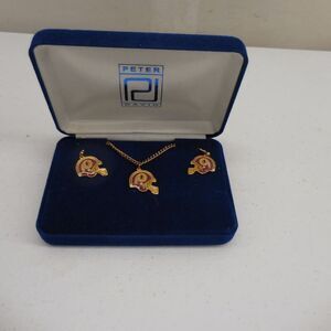 Vintage Peter David 2 Piece Jewelery Set Washington Redskins Earrings & Necklace